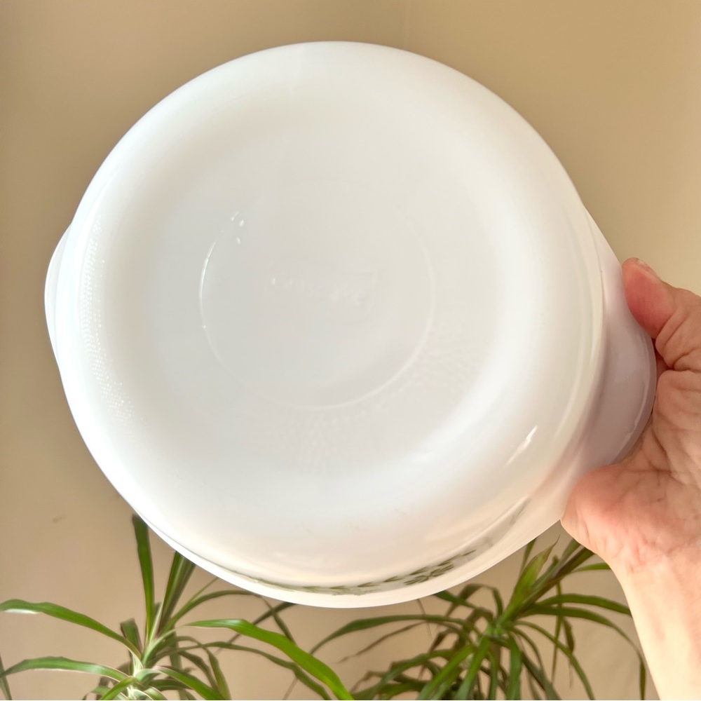 Glasbake Daisy 1.5 quart casserole Vintage dish good condition- lovely pโฆ - Picture 4 of 5